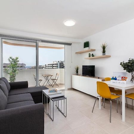 Homeforguest Modern And Recently Renovated Apartment In Arona Arona  Exteriér fotografie