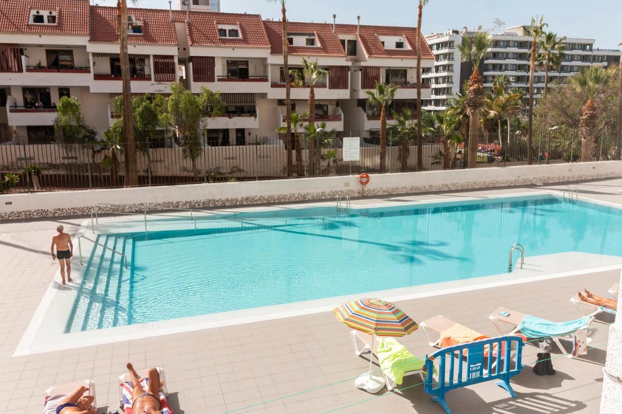 Homeforguest Modern And Recently Renovated Apartment In Arona Arona  Exteriér fotografie