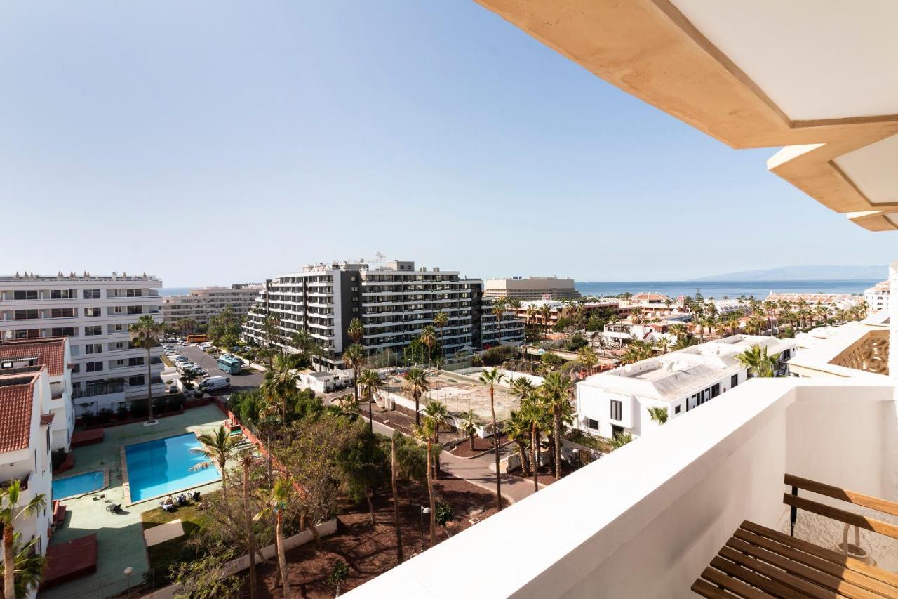 Homeforguest Modern And Recently Renovated Apartment In Arona Arona  Exteriér fotografie