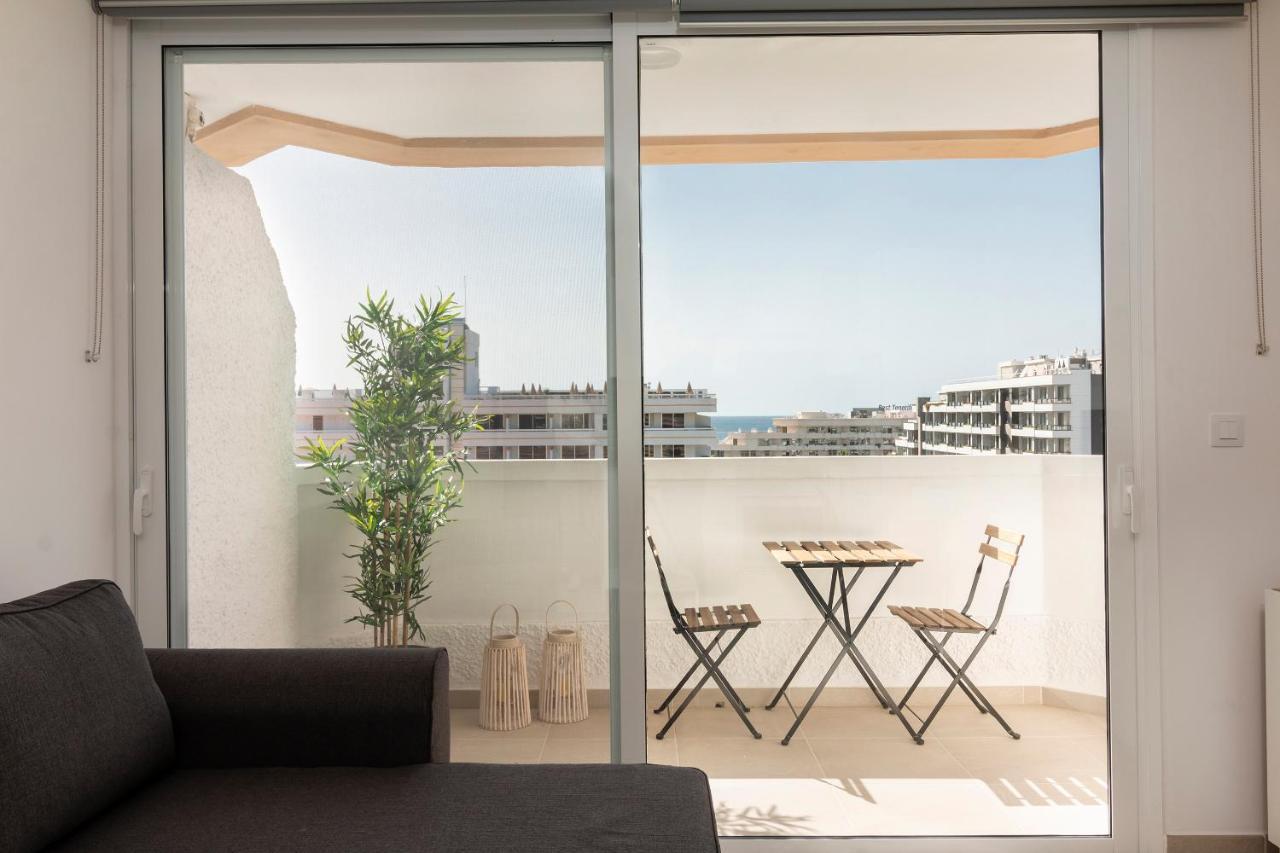 Homeforguest Modern And Recently Renovated Apartment In Arona Arona  Exteriér fotografie